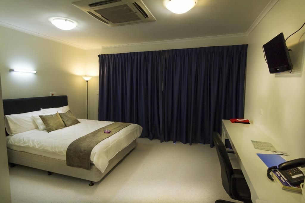 Crossroads Hotel Lae Omili Eksteriør bilde